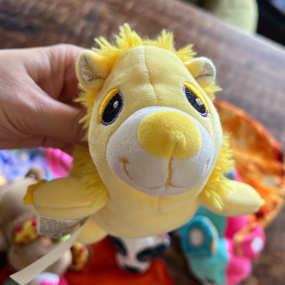 *Cutetitos Colorful Plush Animal Set 11 Pc. Lot - Picture 8 of 16